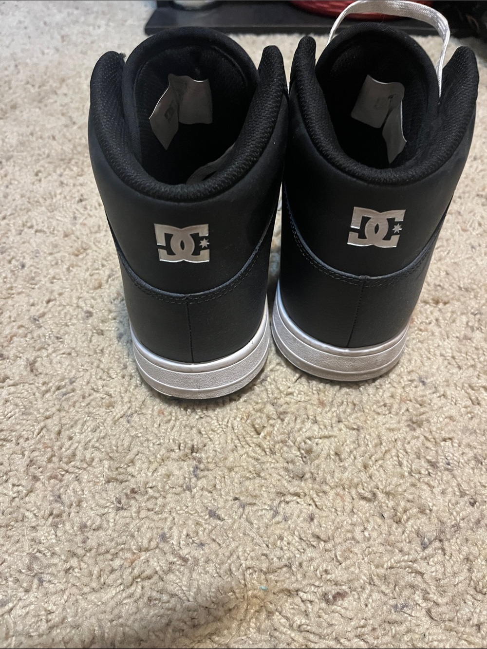 DC Black High-Top Skate Shoes with White Accents - Picture 4 of 9